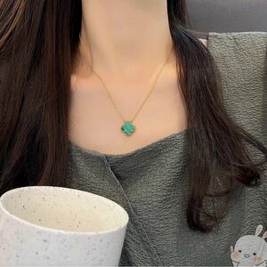 VCA Alhambra: 18K Gold Malachite Long Necklace